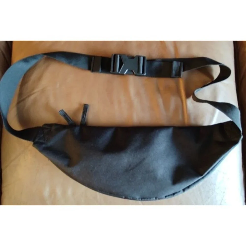 Men's Nike Heritage Fanny Pack Hip Waist Large Black Crossbody Belt Bag